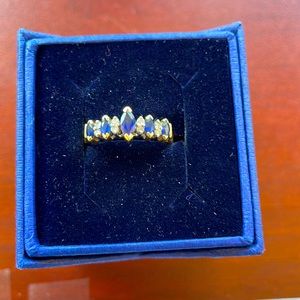 Gold sapphire ring,